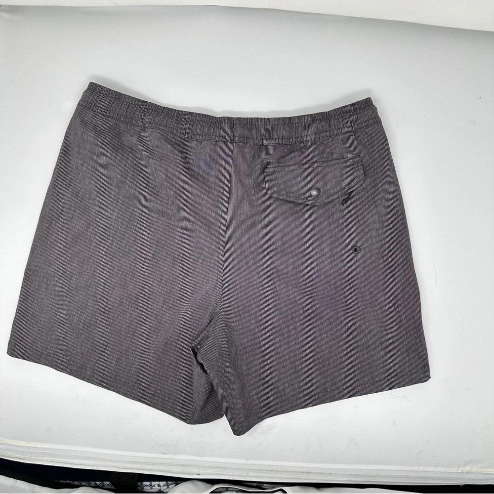 Athleta Marin 5’ Board Shorts Size Small Classic‎ Stripe Lightweight Pickleball